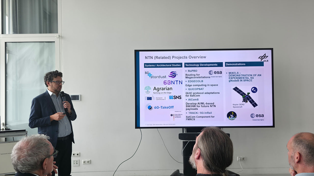 5G-STARDUST at the first Datacom Industry Association event - Project Coordinator Tomaso de Cola presenting
